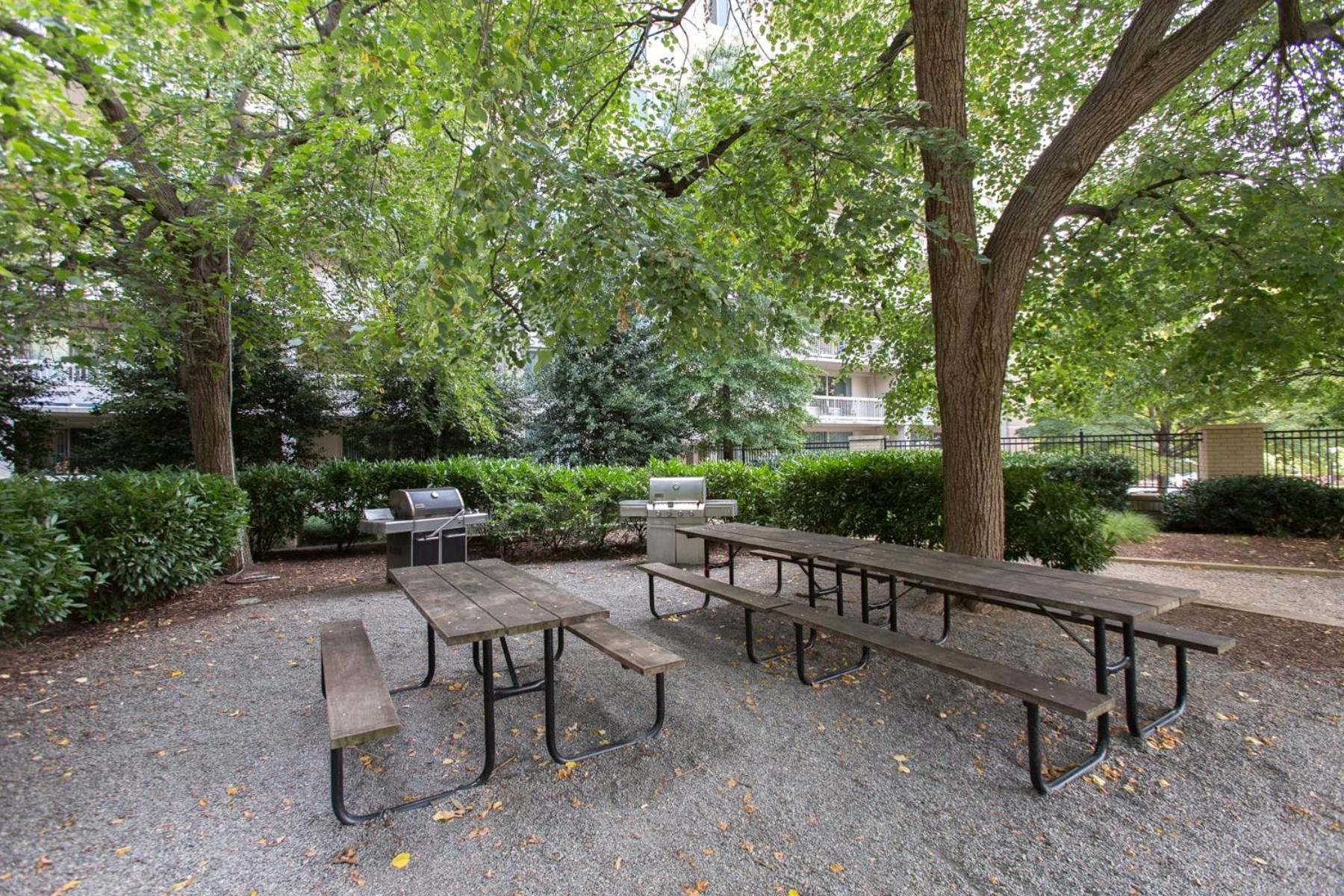 Spacious 2 Bedrooms Apt @Crystal City With Gym Arlington Exterior foto