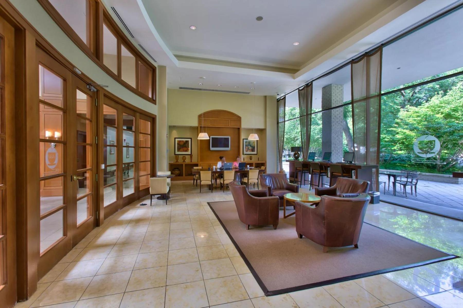 Spacious 2 Bedrooms Apt @Crystal City With Gym Arlington Exterior foto